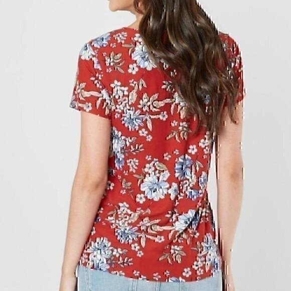 DAYTRIP BUCKLE Floral Strappy Top Red Blue White Short Sleeve Cutout Tee Small - Picture 3 of 7
